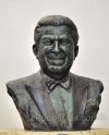 Luis Demetrio Traconis Compositor Busto de bronce 2010 Busto Luis Demetrio por Sergio Peraza 2