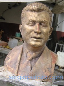 Sergio-Peraza-Escultor-Artista-Felipe Carrillo Puerto Busto