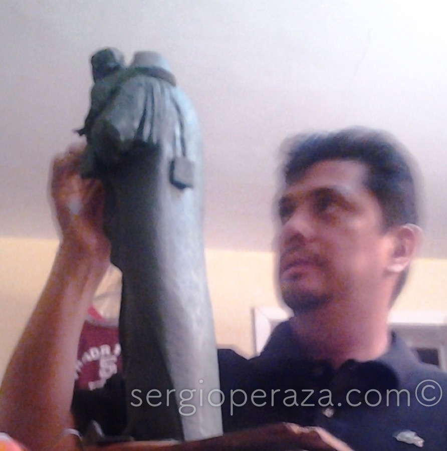 7-Primera-Maqueta-De-Plastilina-Sergio-Peraza-Artista-Escultor