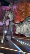 Develan escultura de Arturo Macías “El Cejas” en Aguascalientes como símbolo de la pasión, arte y tradición taurina FullSizeRender-47